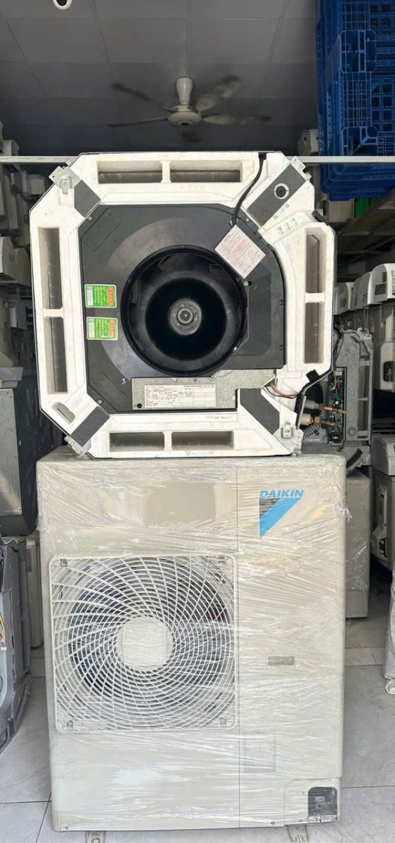 Máy lạnh Daikin âm trần 3.5hp( mới 85%)